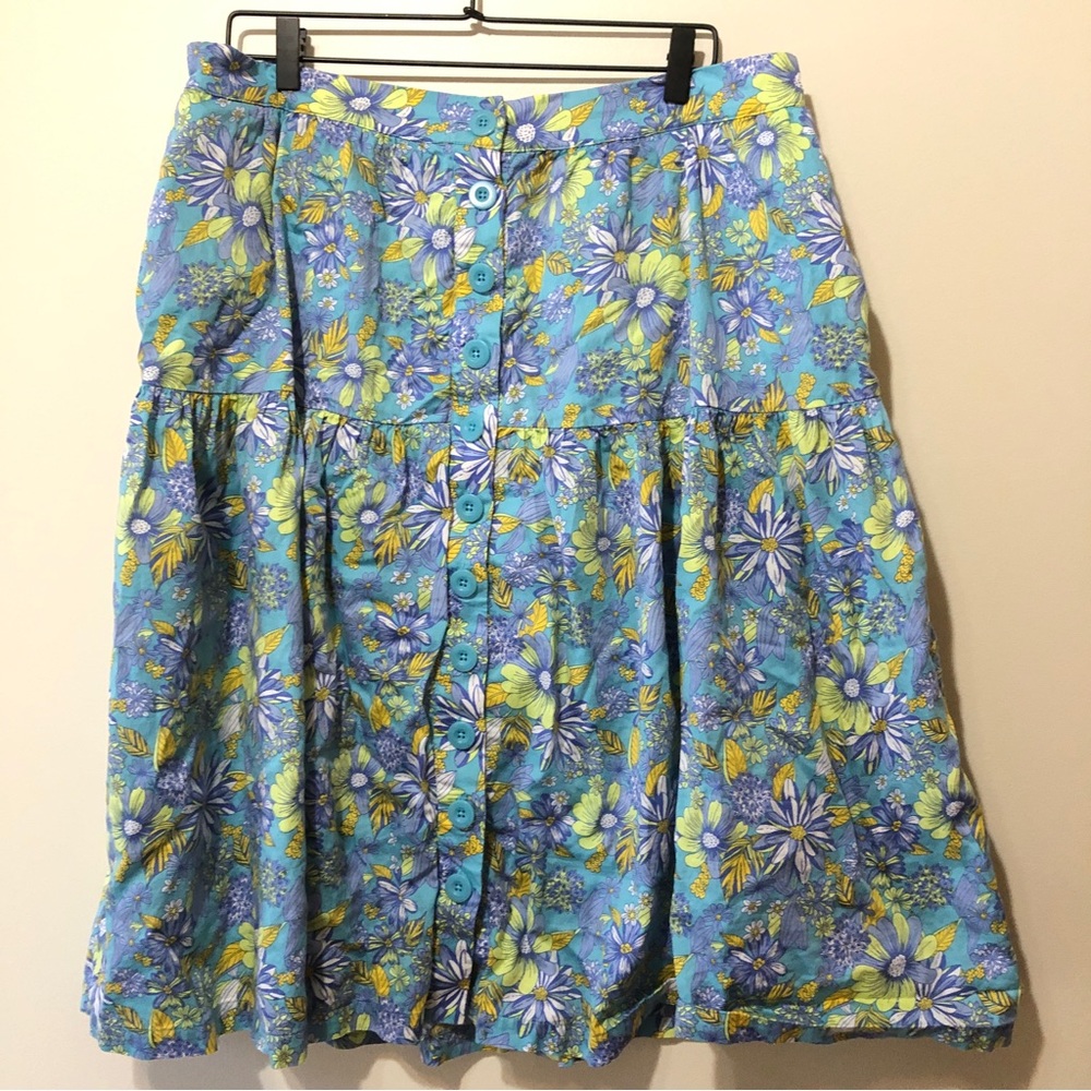 ModCloth 16W Whimsical Button-Down Blue Floral Skirt - with pockets!